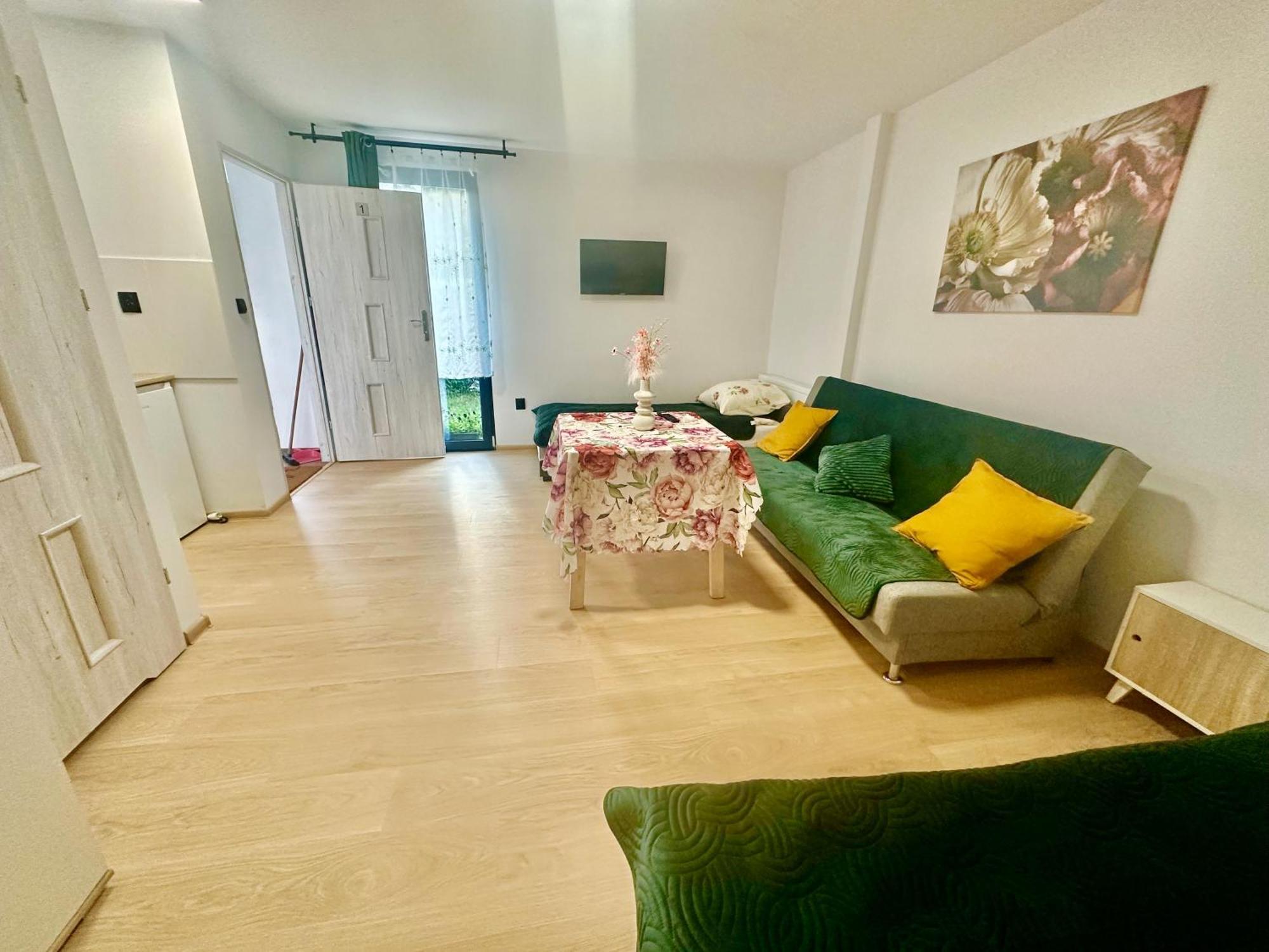 Apartment Nr 1 Lub 2 Przy Sali Kominkowej Przeczyce